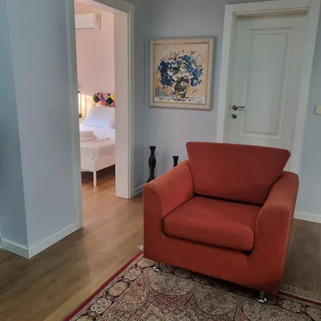 Valbona Тирана