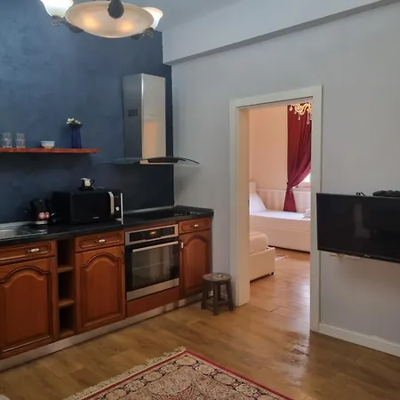 Valbona Apartamento *